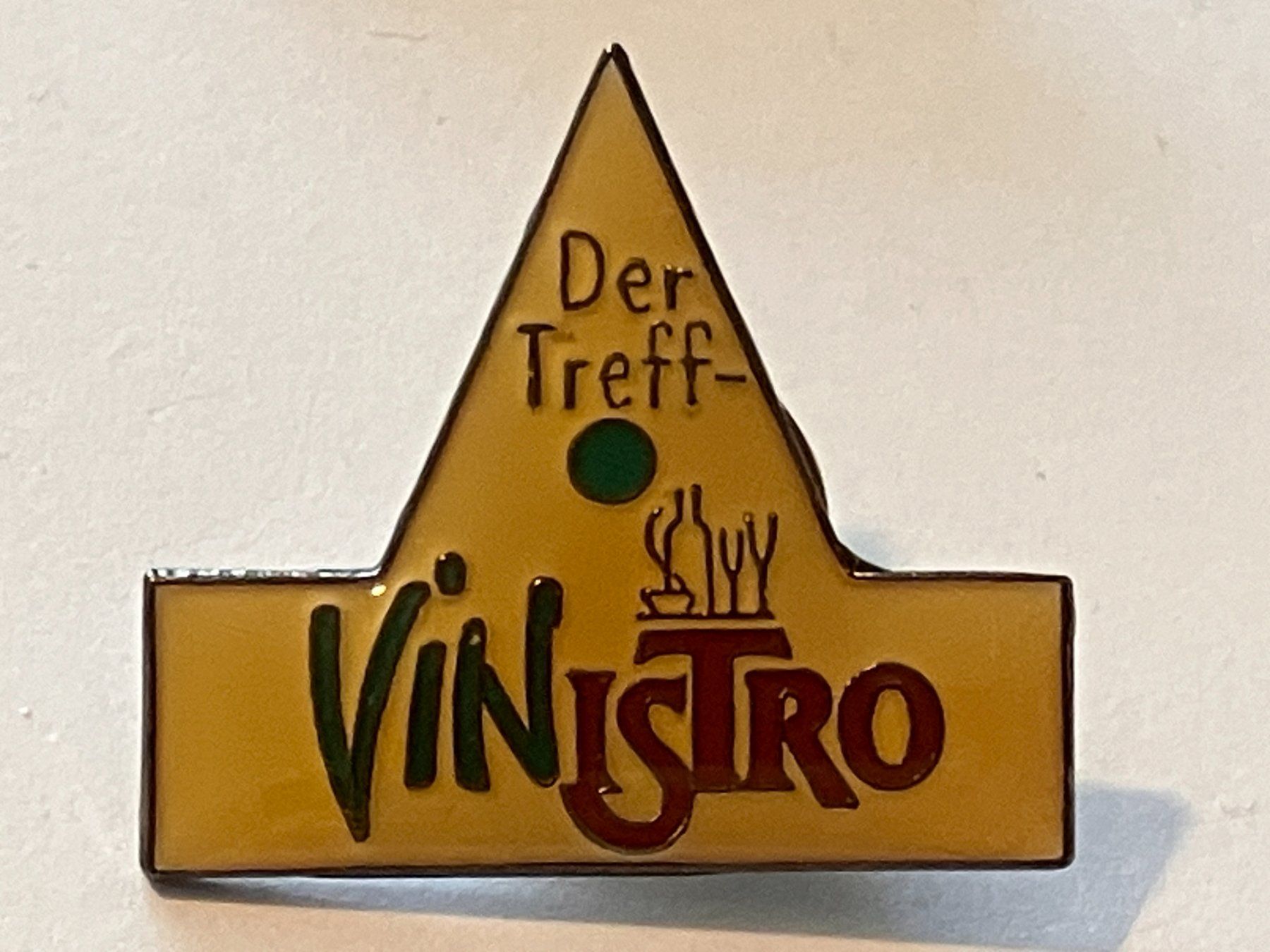 Plaketten & Abzeichen: 1 Pin Treffpunkt Vinistro – Gebraucht aus Basel von djwwpp