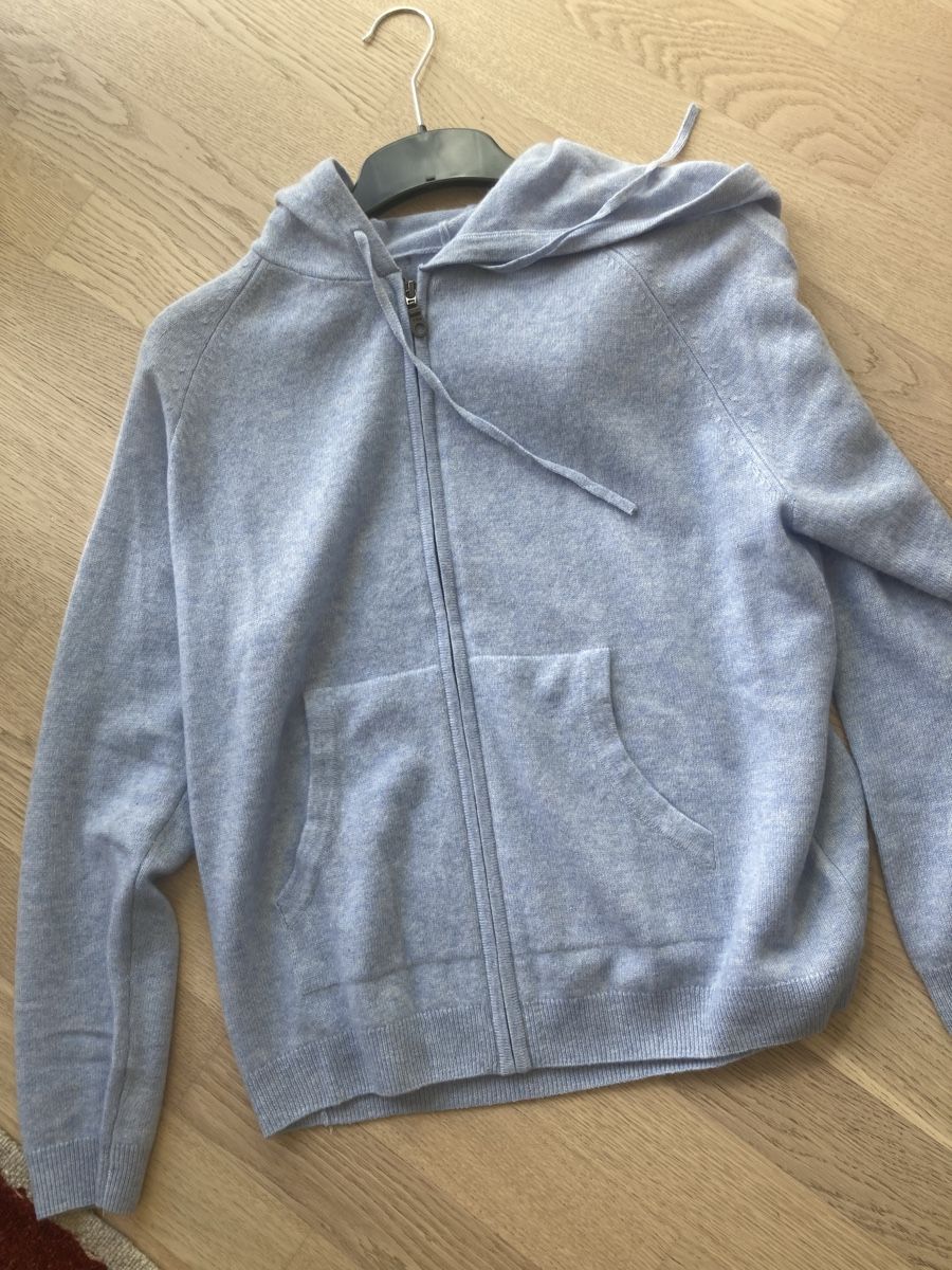 Giacche: fabrikneue Kaschmirjacke, hellblau, Gr. M – Nuovo e nell'imballaggio originale da Otelfingen venduto da pat_8jmb 1