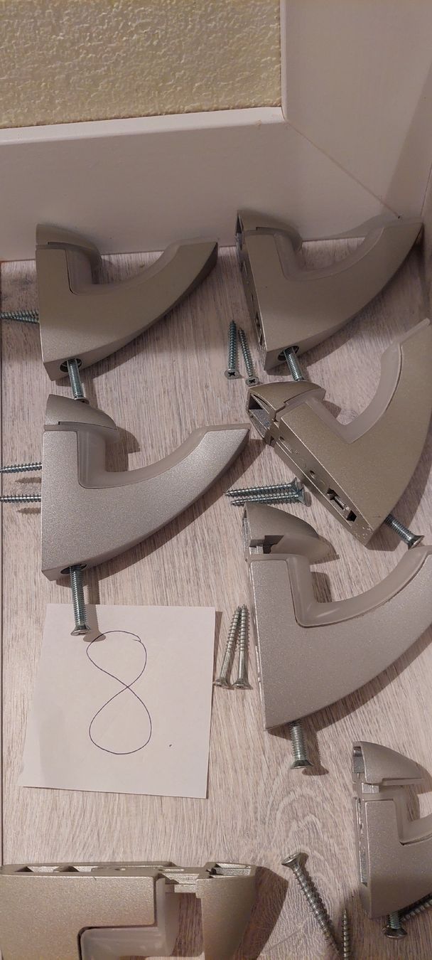 Scaffali: Tablarhalter 6x gross 2x klein – Usato da Muri AG venduto da nindo1 6