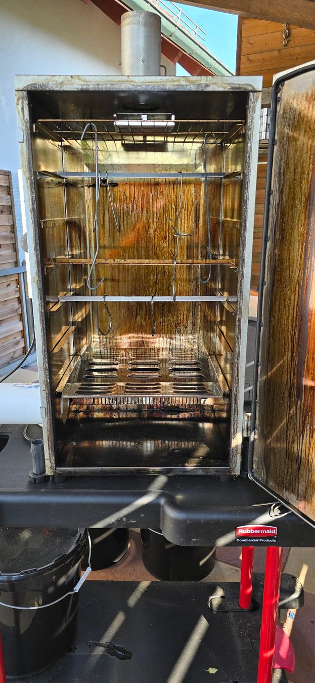 Küchengeräte: Räucherschrank Räucherofen – Gebraucht aus Tagelswangen von Escurin