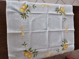 Nappe brodée