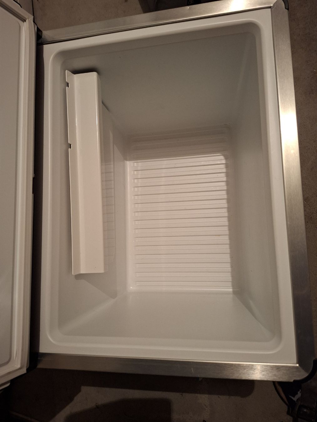 Dometic Frigoriferi & Refrigeratori: Absorber Kühlbox Dometic ACX 40G – Usato da Oberhelfenschwil venduto da sunnyman88 1