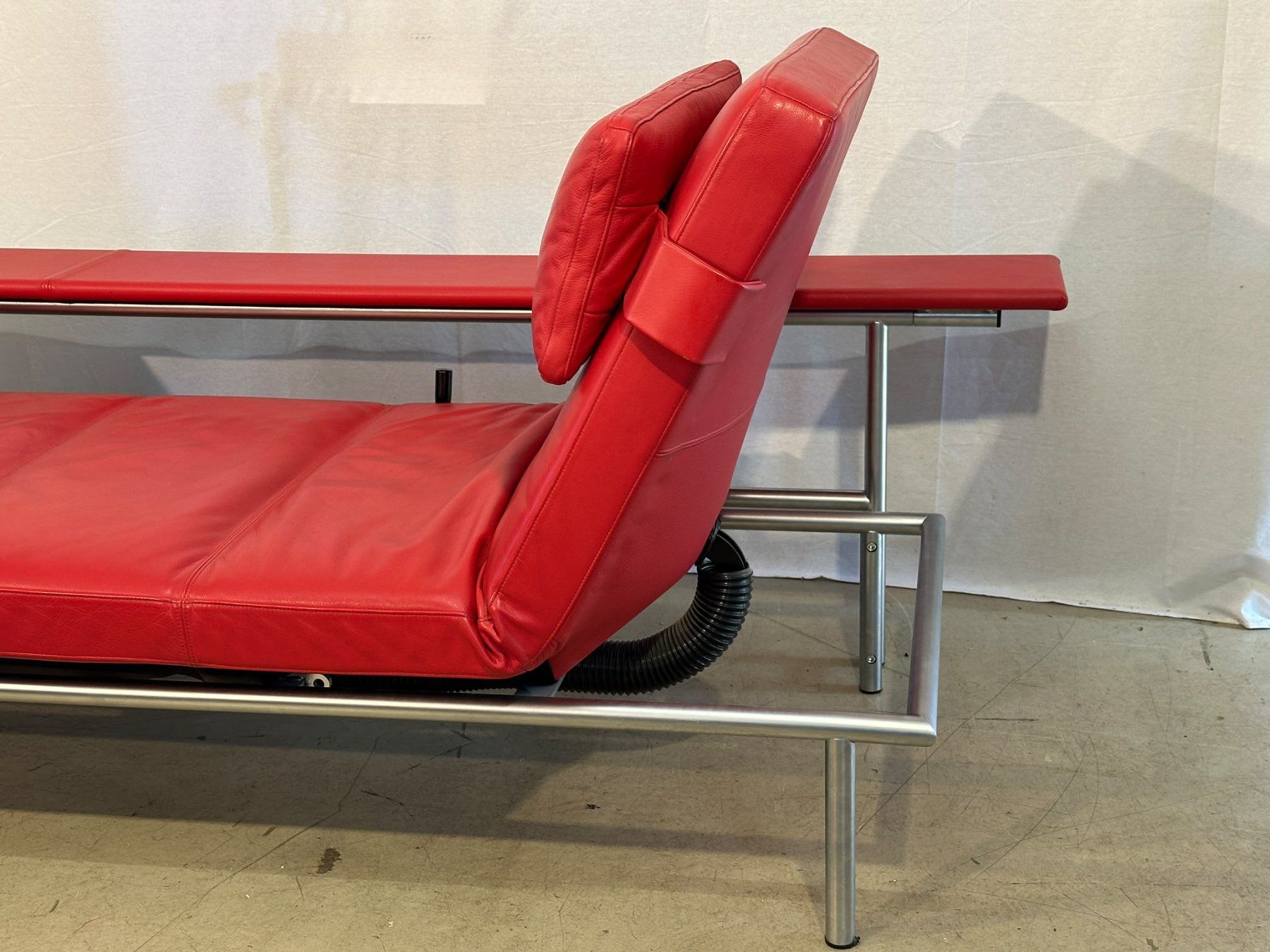 Sedie a sdraio: IP Design Campus Liege, rotes Leder - Ref 10/28 – Usato da Au ZH venduto da BrockiAu 3