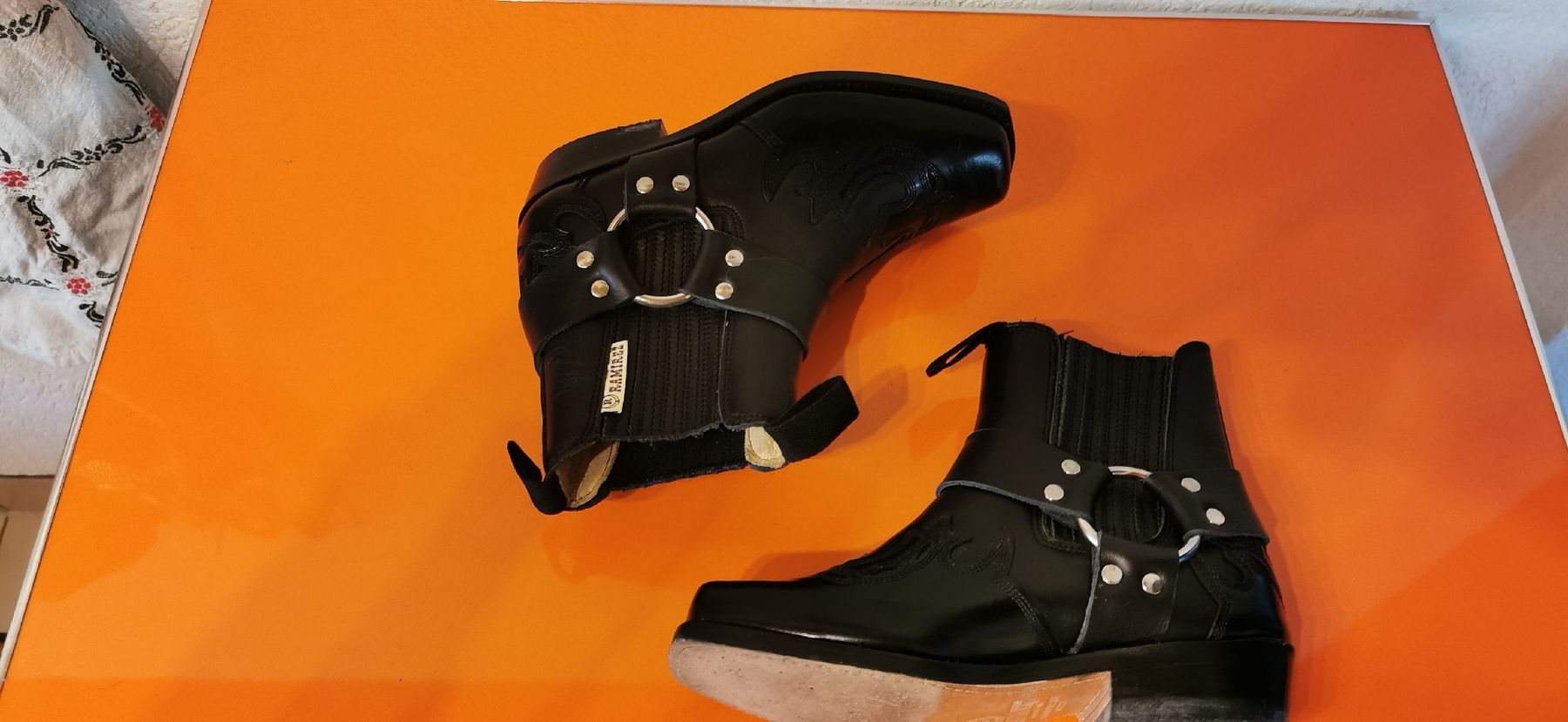 Scarpe da donna: RAMIREZ Lederstiefeletten Gr. 36  – Usato da St. Niklaus VS venduto da Distel60 8