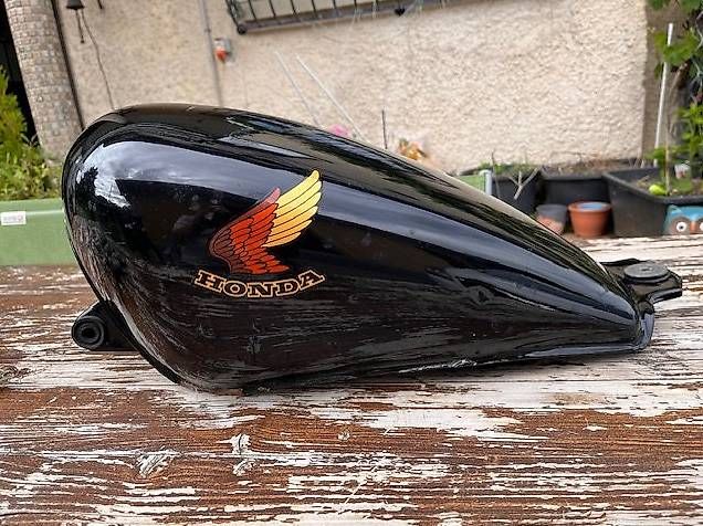 Honda Chopper: Honda VT 750 RC 14 Tank – Usato da Rikon im Tösstal venduto da Gerrischnecke 3