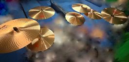 PAISTE 2002  SET COMPLET DE CYMBALES  EXCELLENT ÉTAT