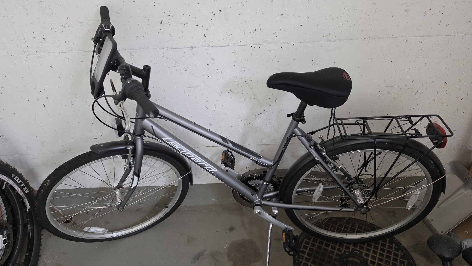 Leopard Velos: Cityrad Leopard Street Cat – Gebraucht aus Witterswil von Sasco