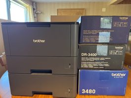 Brother-Laserdrucker HL-L5100DN einfarbig mit Material