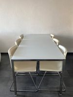 Table à manger et 6 chaises