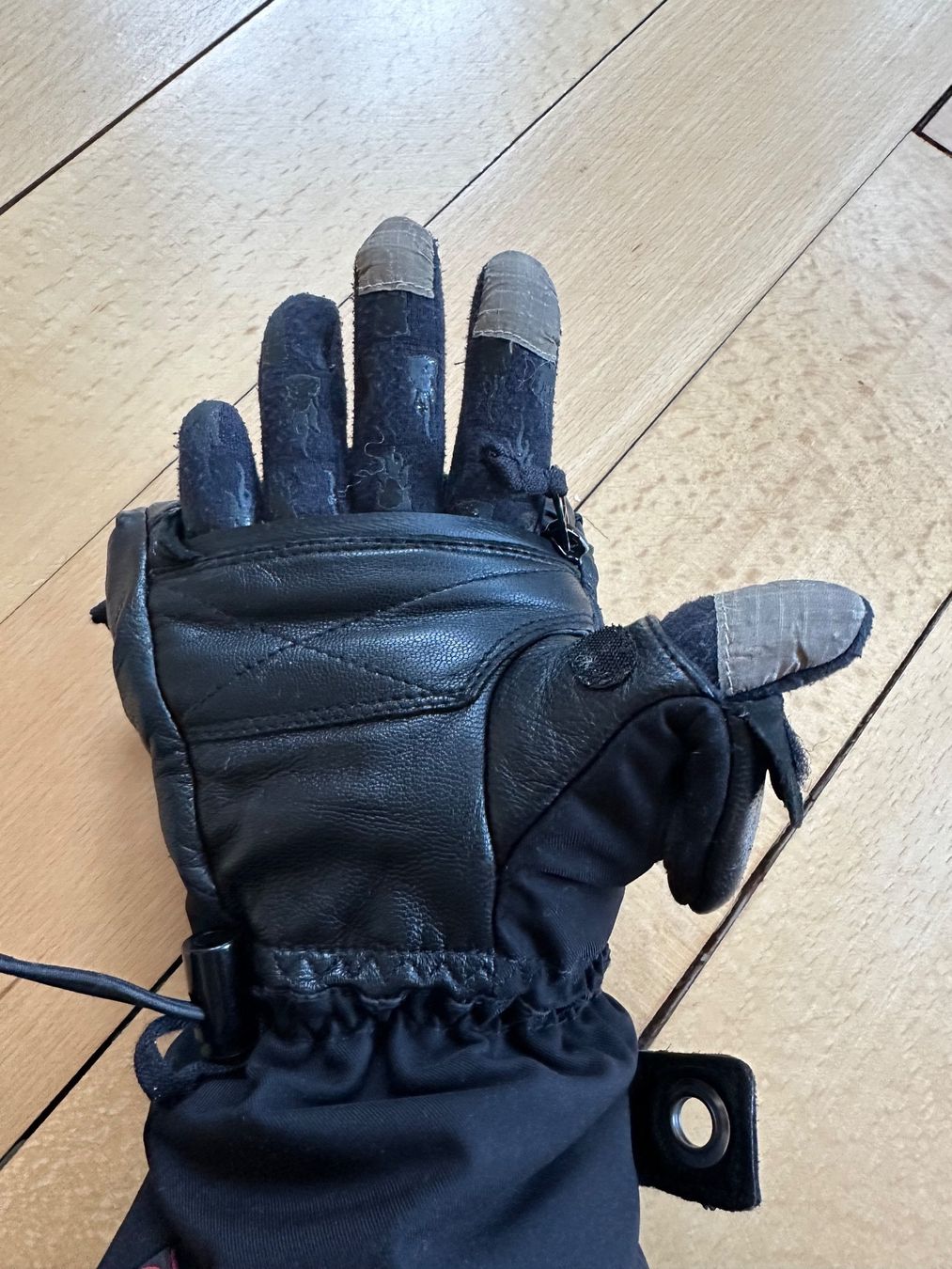 Guanti & manicotti: Handschuhe The Heat Gr. 7 – Usato da Zürich venduto da MakasoZH 4
