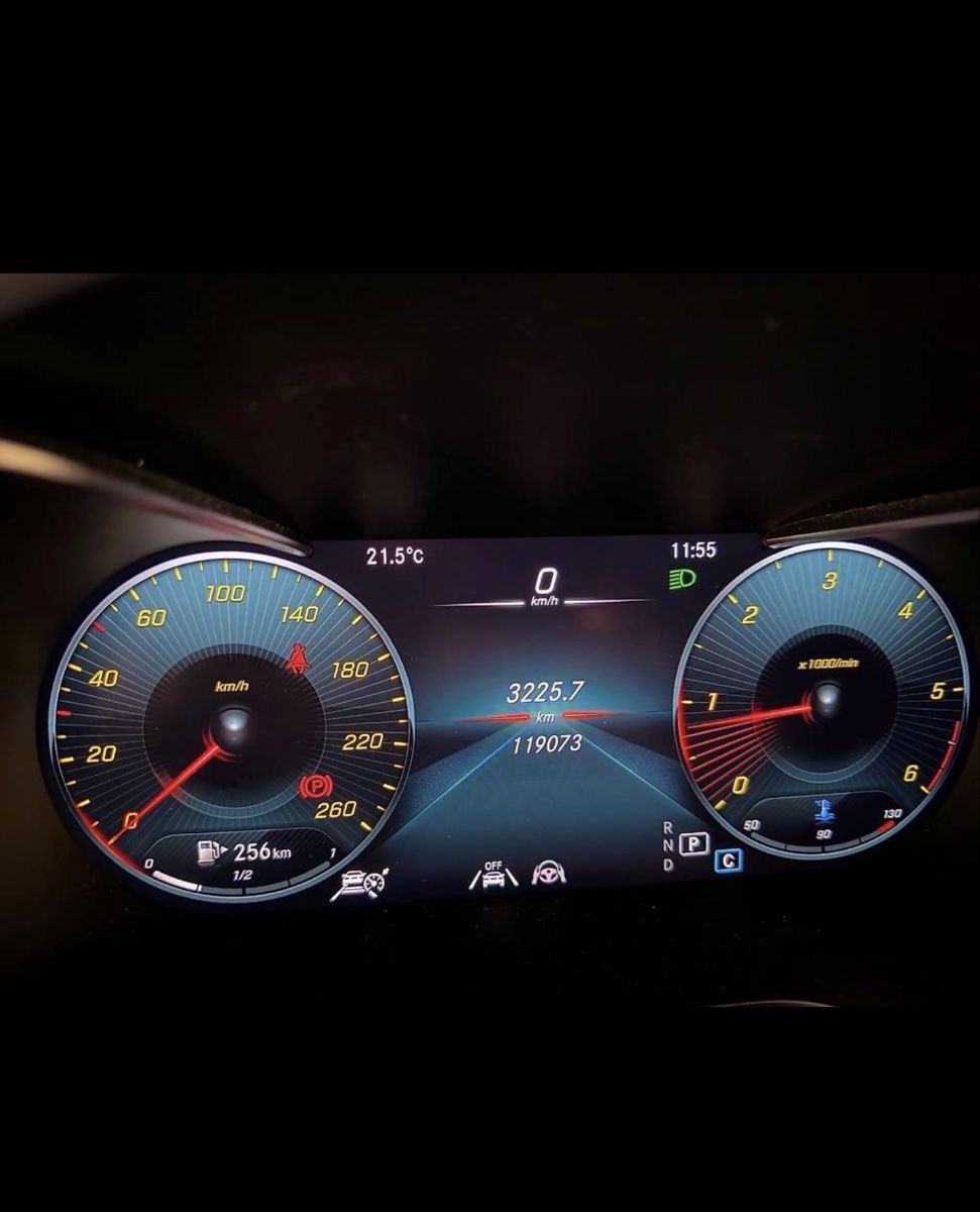 Mercedes-Benz Automobili: Mercedes Benz GLC 220 d – Usato da Laufenburg venduto da dur_t6wn 4
