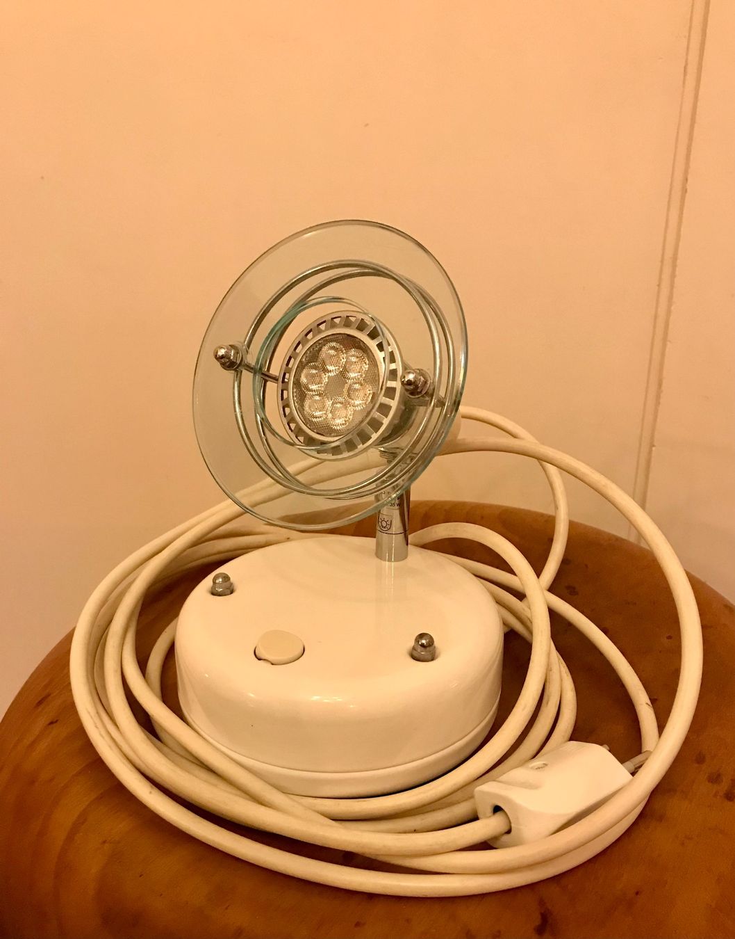 Lampade: Vintage Tisch-/Wandlampe – Usato da Basel venduto da nostanz 5