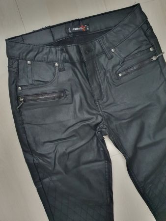 Gothic Kunstlederhose Gr XS *neuwertig* v. New Yorker
