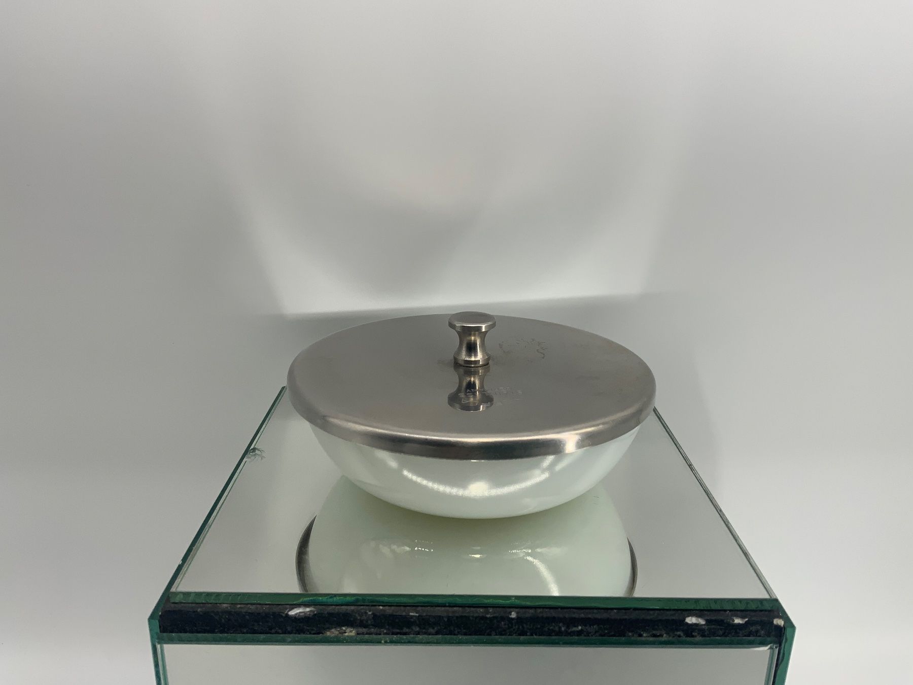 Cura dei denti: Zahnarzt Schale mit Deckel – Usato da Erlach venduto da silvia3235