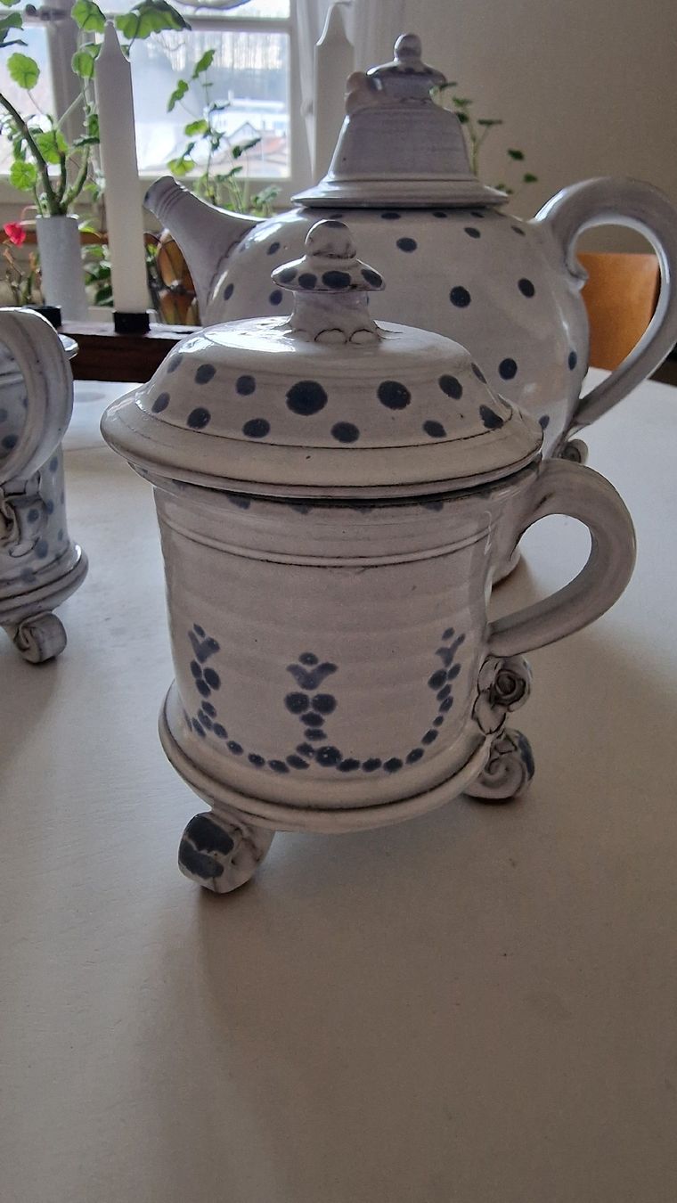 Set di piatti: Keramik Tee-Service, Vintage, Handarbeit, – Usato da Flawil venduto da neulinchen 1