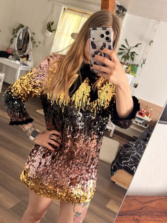 Kleid Zara Wmn Studio Pailletten L guter Zustand
