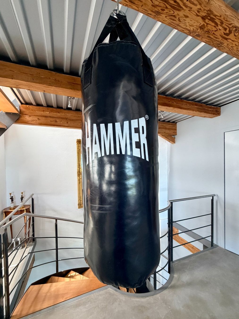 Sacchi da boxe: NA0101 Hammer Boxsack Schwarz ca. 90x33cm – Usato da Horgen venduto da Paintingmaster 4