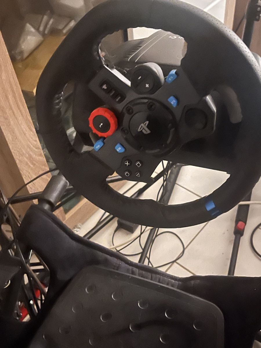Controller: Playseat Challenge + Logitech Wheel & Shifter – Usato da Tägerig venduto da An777 1