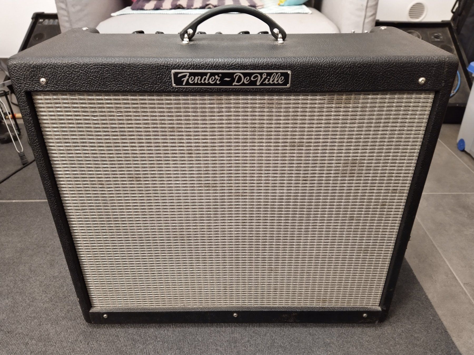 Fender Amplificatori: Fender Hot Rod DeVille 2x12 Serie 1 – Usato da Grimisuat venduto da Dravensbride