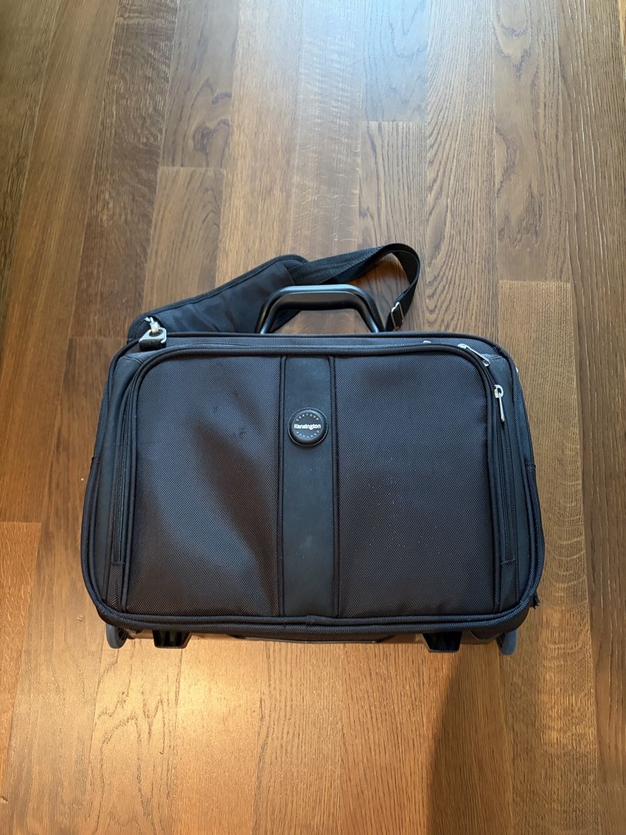 Koffer & Taschen: Rollkoffer – Gebraucht aus Gebenstorf von mic_dz9t