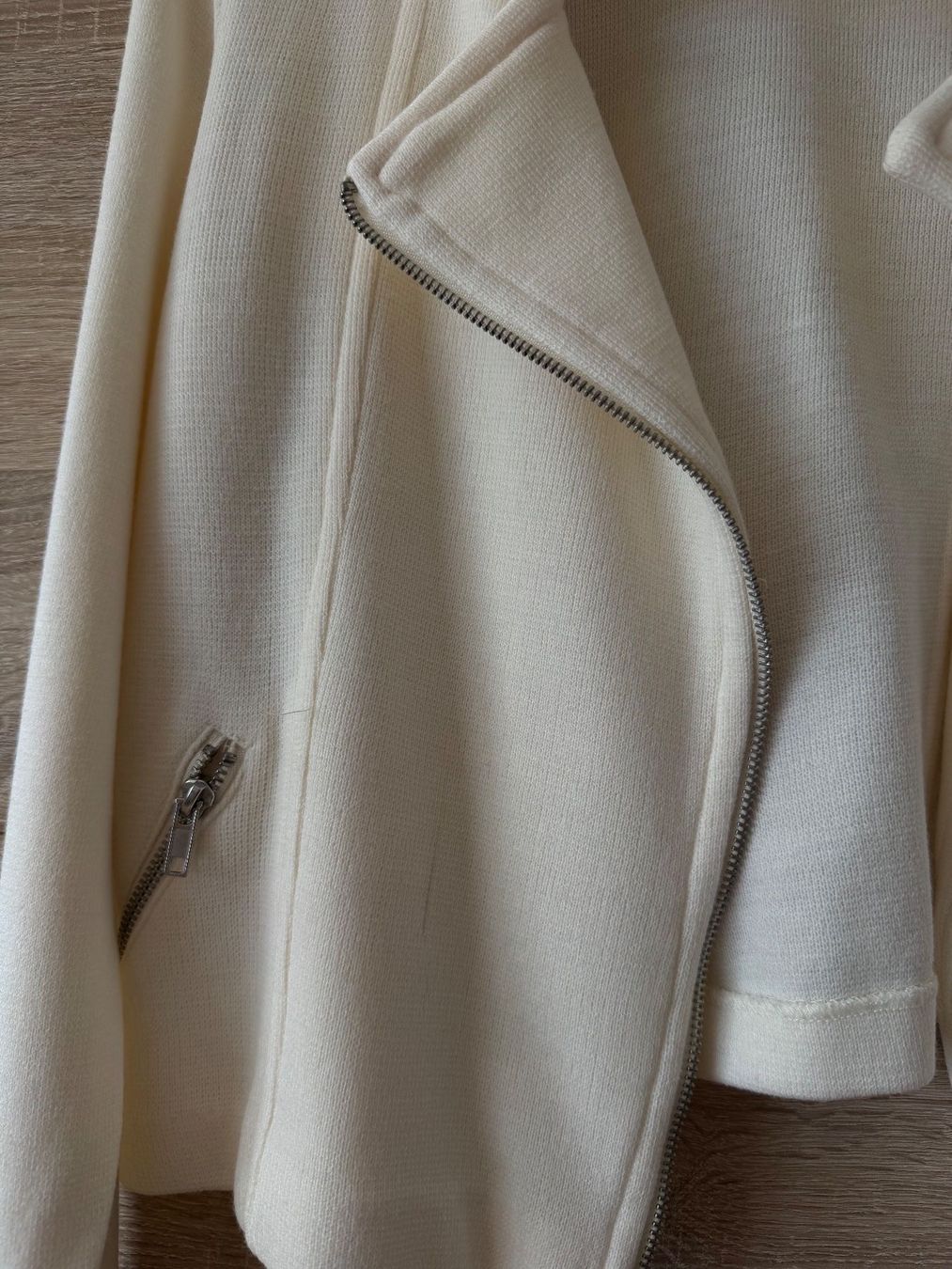 H&M Giacche: Veste légère blanche – Usato da Montreux venduto da Izapechee 1