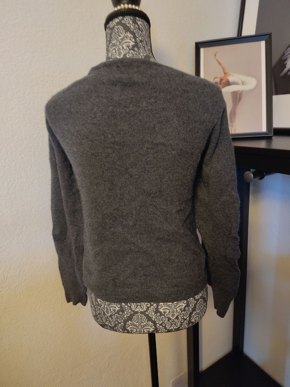 Globus Vestes: GLOBUS - Kaschmir Cardigan, Gr. 36 – Neuf (Voir description) à Zollikofen par AliaRuna 1