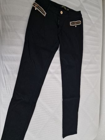 Schicke schwarze Hose mit Strass-Details, Grösse XL
