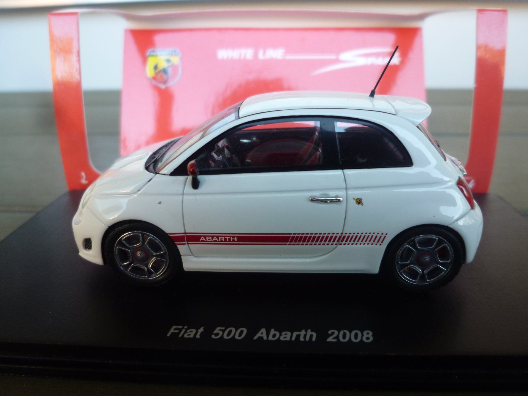 Abarth Modellautos: Fiat 500 Abarth (2008) – Neu und originalverpackt aus Flawil von Imperiosud 4