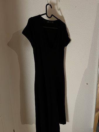 “Das kleine Schwarze” Zara M
