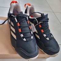 NEUE Adidas Terrex Damen-Trekkingschuhe Gr. 40 2/3, GoreTex