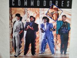 Commodores LP – United