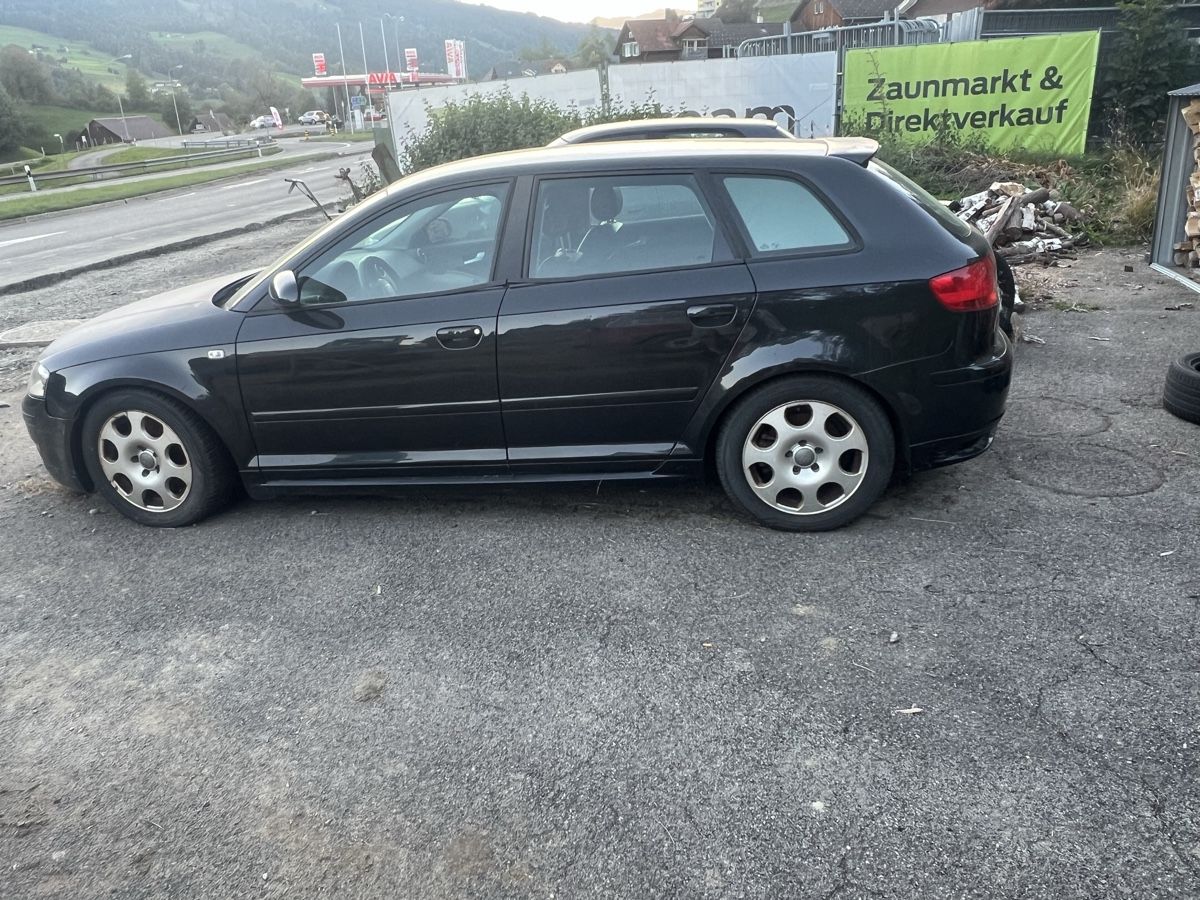 Audi Automobili: Audi A8 8P Defekt – Difettoso da Ebnat-Kappel venduto da Toggenburger1879 8