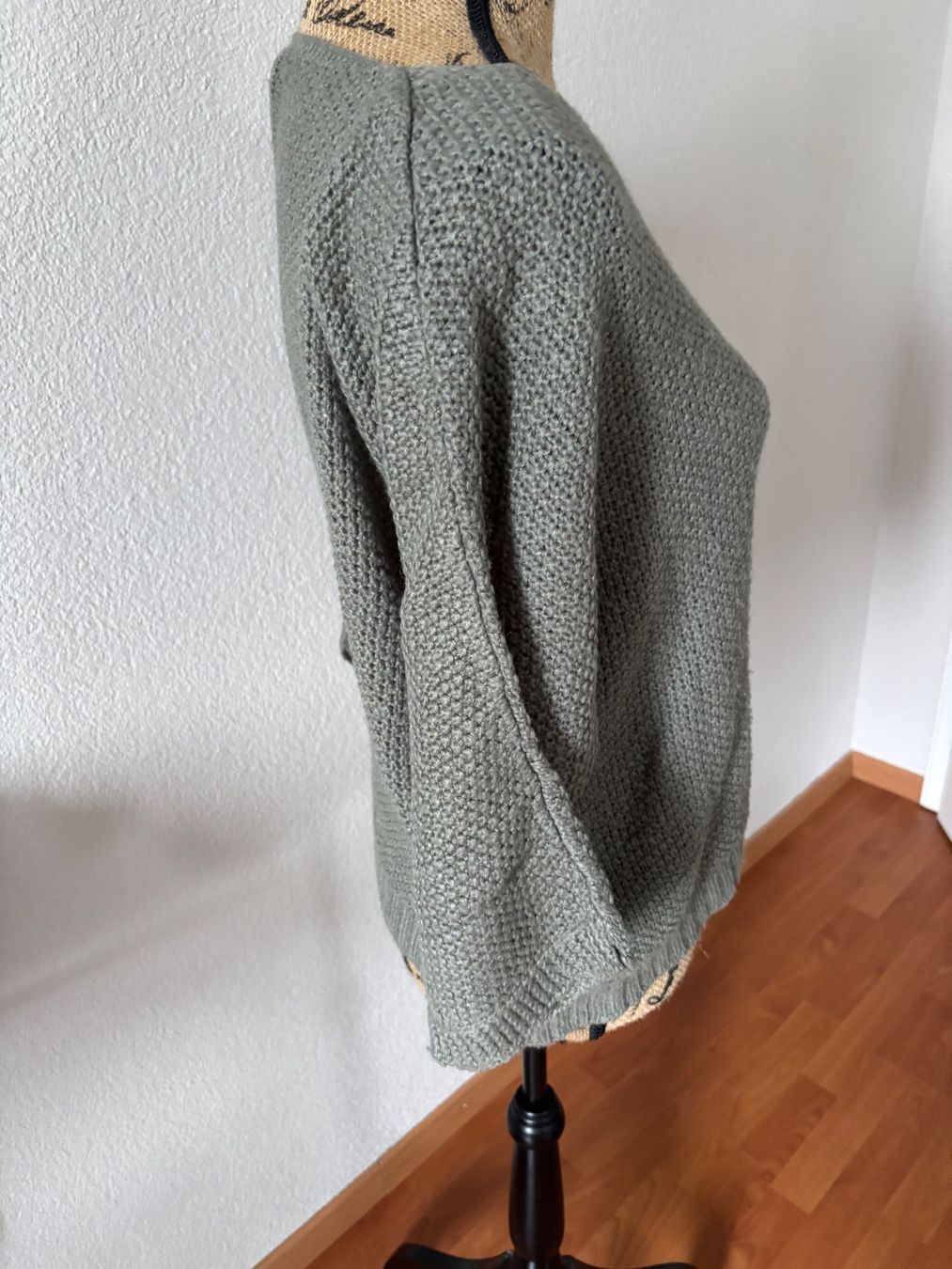 Maglioni & Felpe: Pullover jadegrün M 3/4 Aermel – Usato da Balsthal venduto da Uroby 2