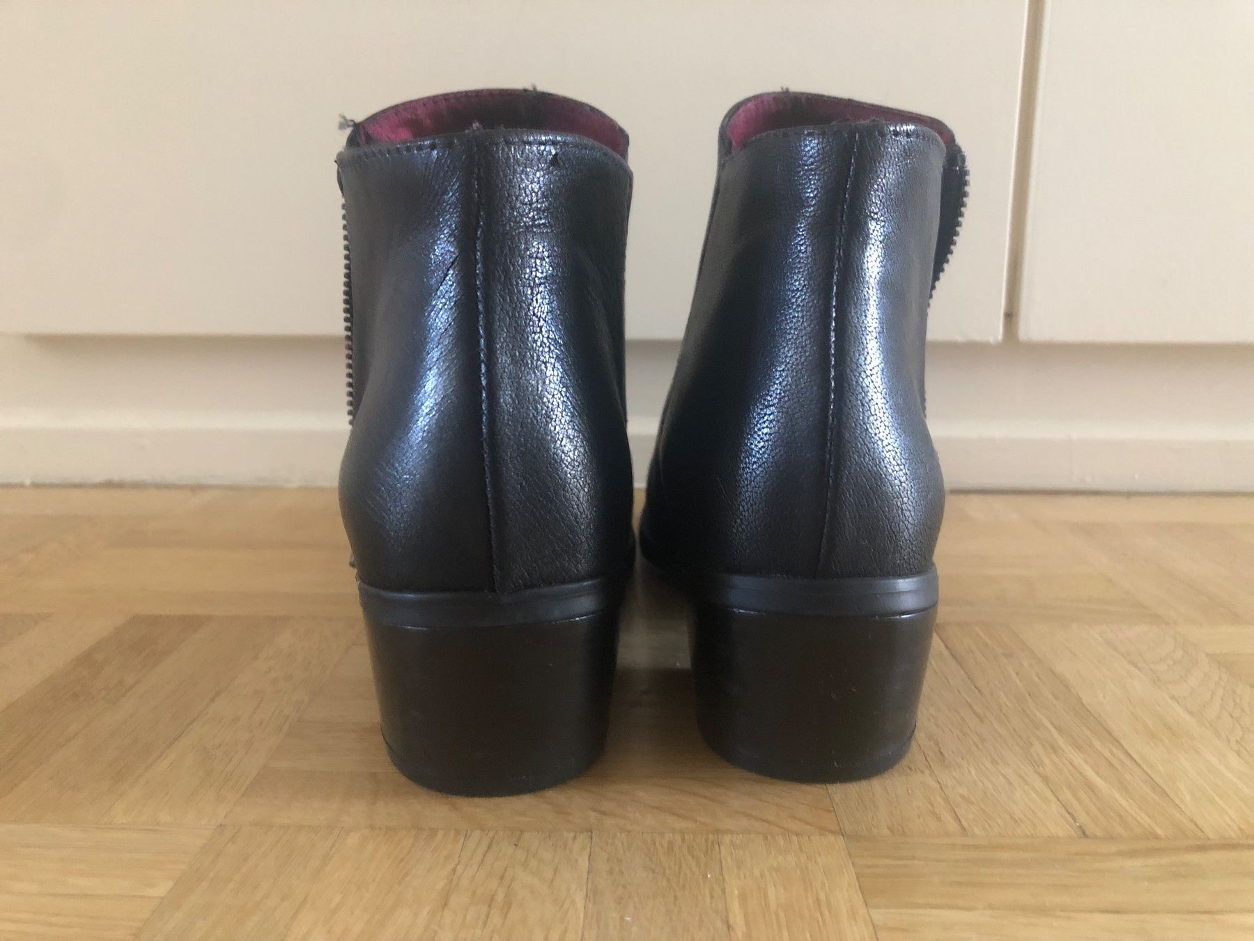 Damenschuhe: Bottines en cuir à talons neuves – Gebraucht aus Onex von kattrina 2