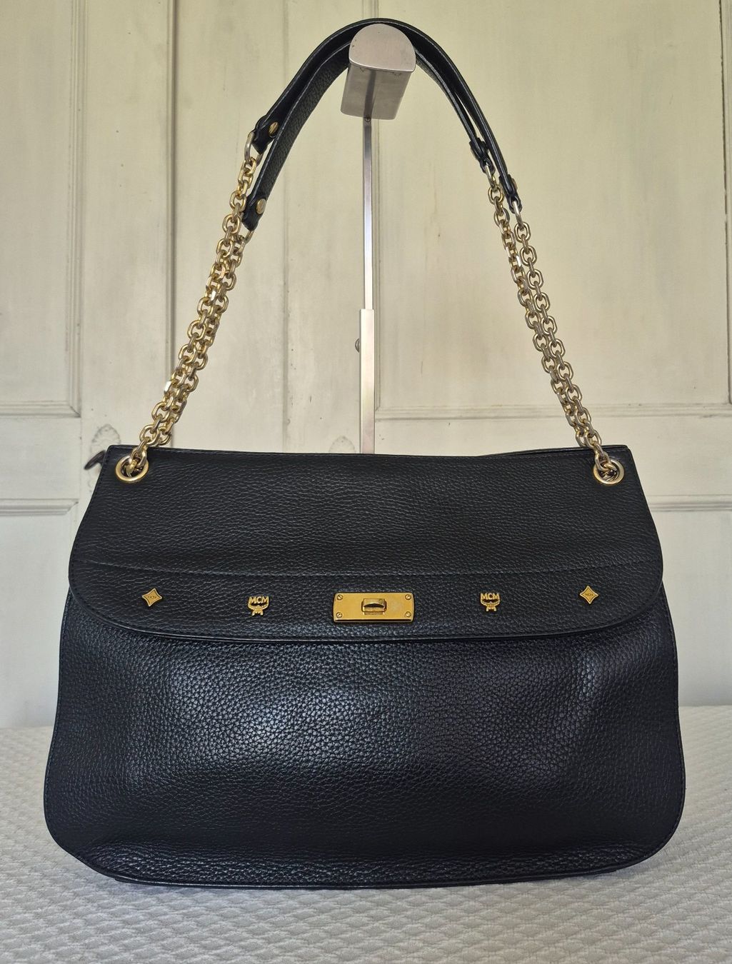 Mcm Taschen für Damen: MCM Crossbody Bag, aus Leder – Gebraucht aus Dottikon von Pega7 1