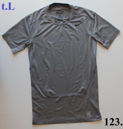 T-shirt Nike Pro Combat DRI-FIT Compression gris t. L