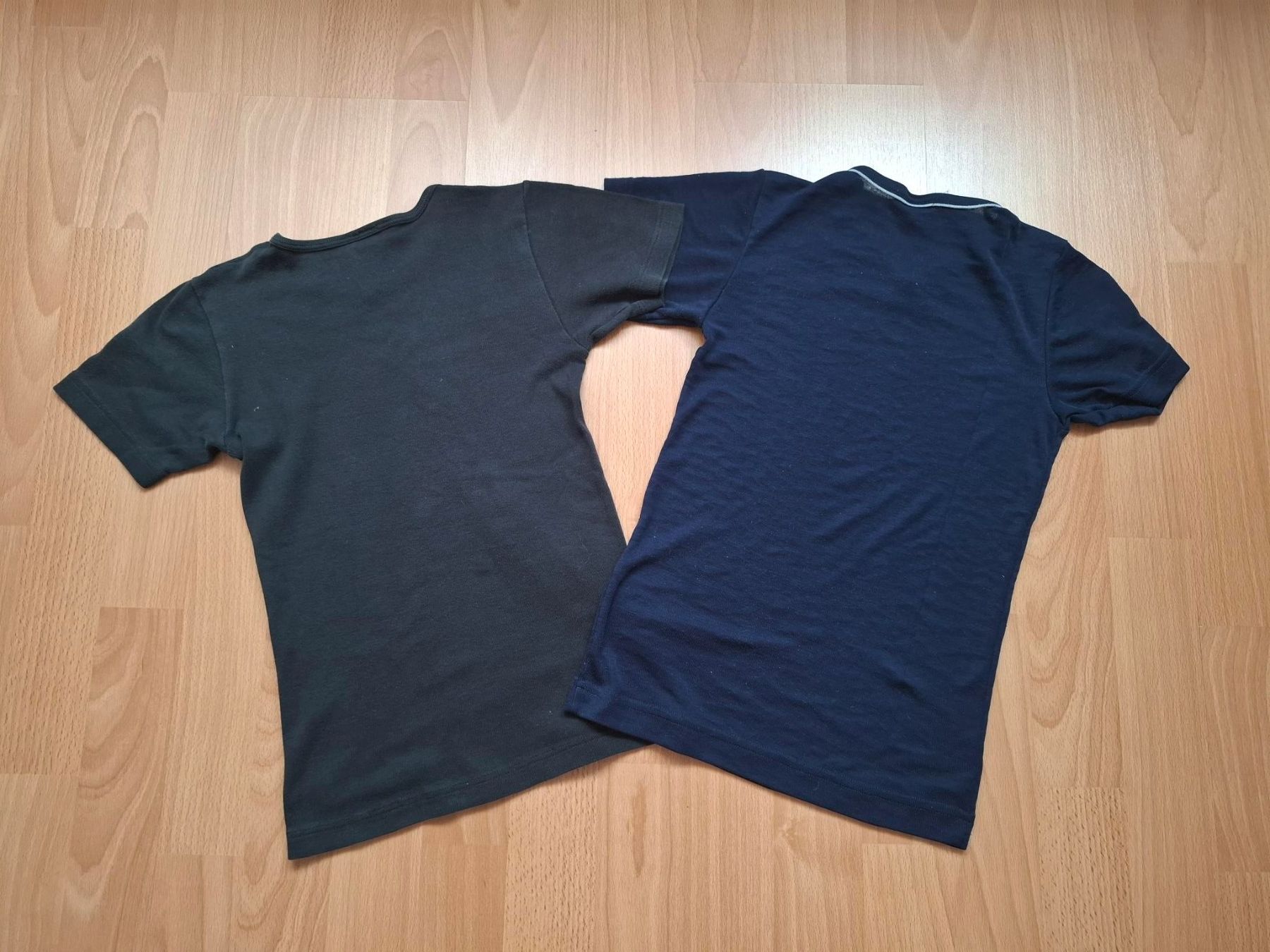 T-Shirts: 2 T-shirts – Gebraucht aus Porrentruy von Piquetix 1