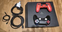 Sony PlayStation 4 Pro 1TB Konsole mit zwei Controllern