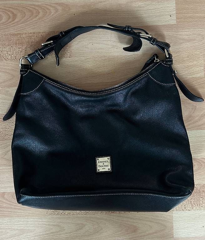Taschen für Damen: Handtasche Dooney&Bourke – Gebraucht aus Herisau von angelaled
