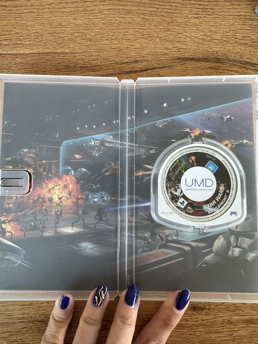 Spiele: Star Wars Battlefront II - PSP – Gebraucht aus Aarau von faXse 1