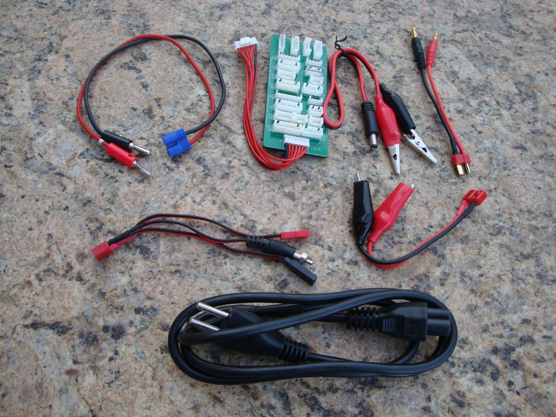 Accus, Chargeurs & Blocs d'alimentation: Ladegerät – D'occasion à Zeiningen par Tartaruga02 2