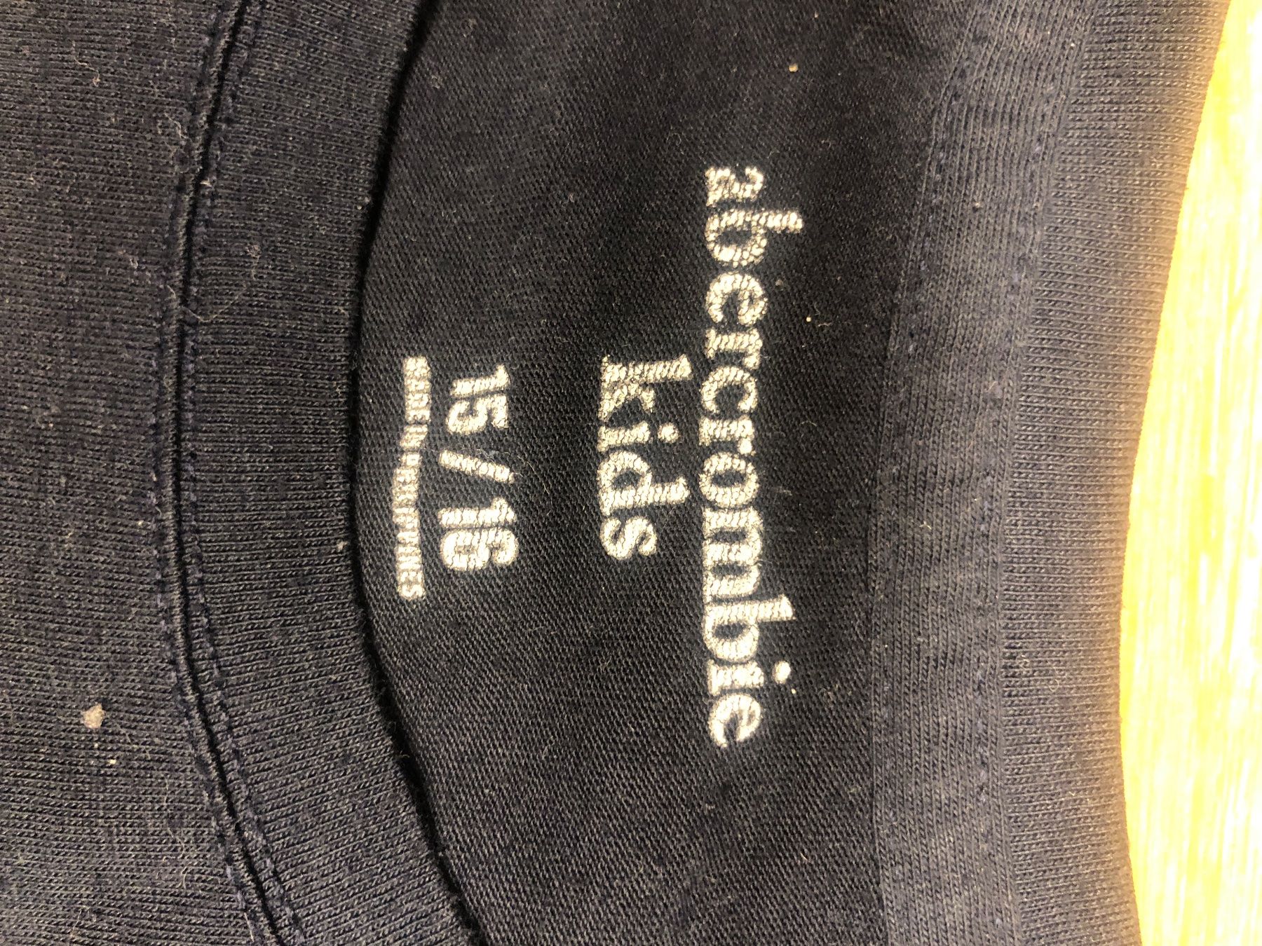 Pulls et sweat-shirts: Shirt Abercrombie Kids – D'occasion à Wichtrach par henzmann1 3