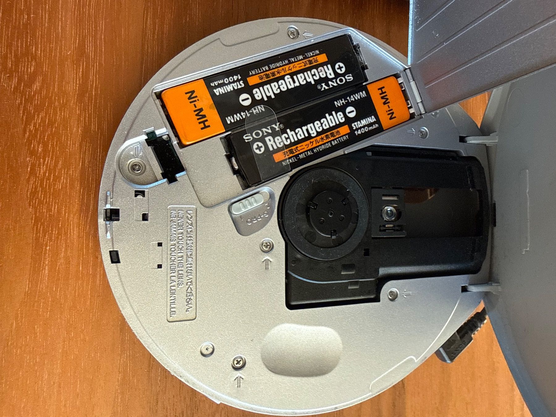 Sony Tragbarer Mediaplayer: Sony CD Walkman D-EJ925 tragbarer Player – Gebraucht aus Zürich von sgmiles 1