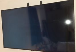 2023 - 4K UHD LED TV Samsung 43 Zoll