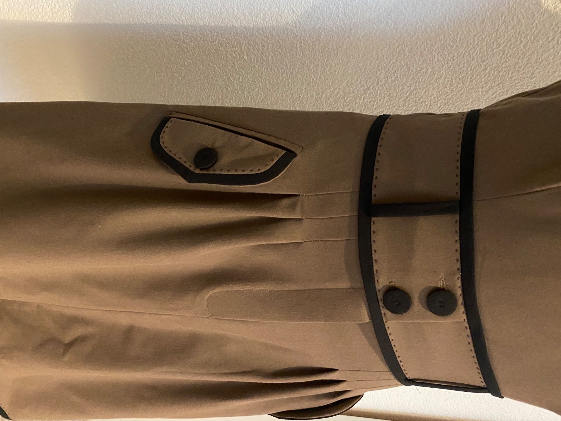 Robes: Kleid braun/ schwarz – D'occasion à Liestal par Goldart 2