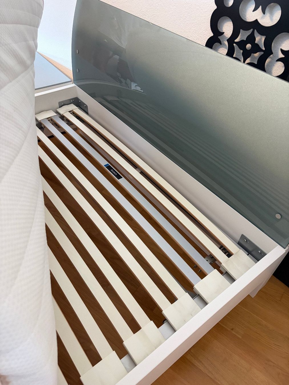 Letti: Bett mit Nachttisch – Usato da Rafz venduto da DaSchi 1