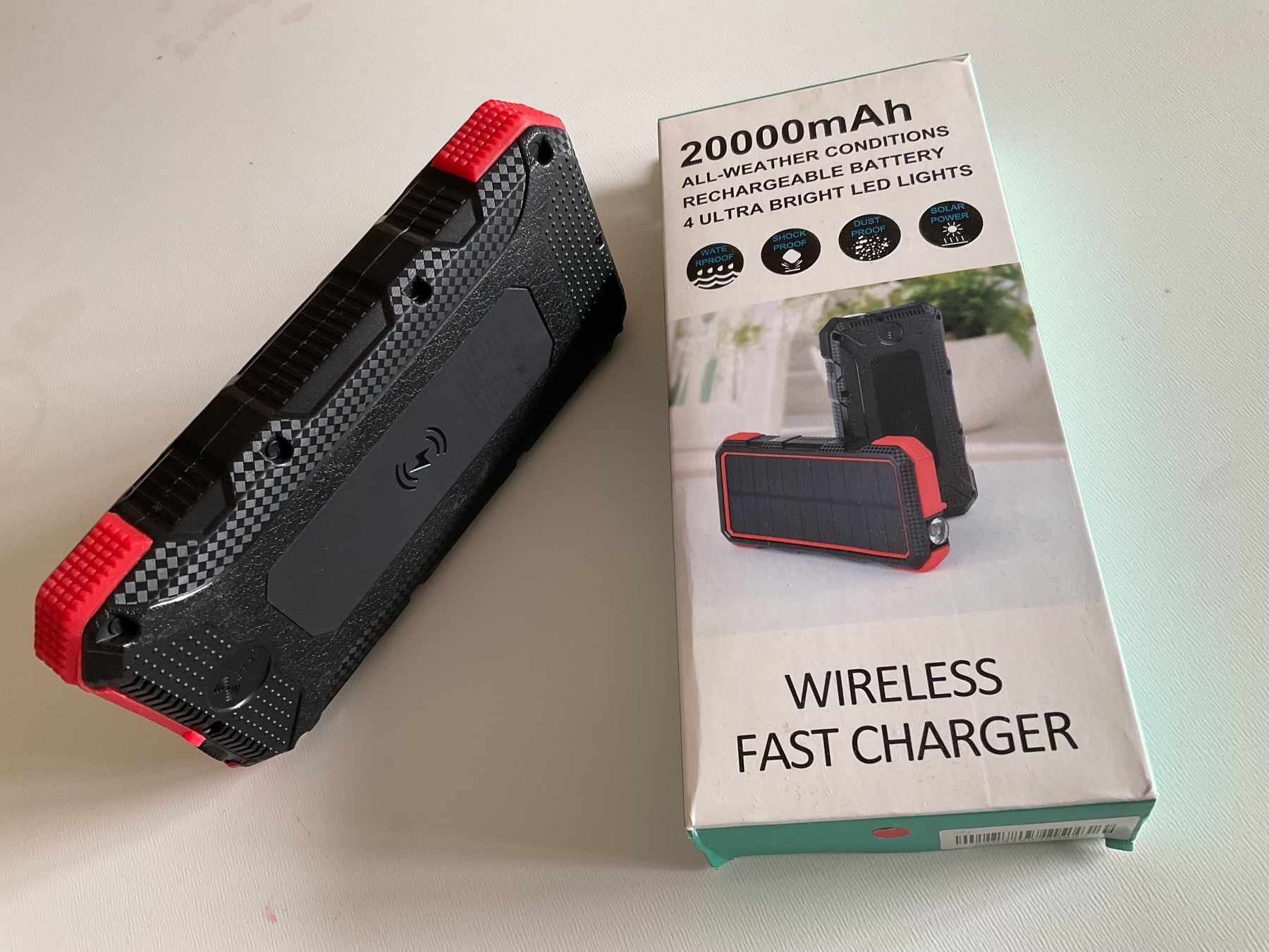 Dispositivi a energia solare: SOLAR Power Bank 20000mAH – Nuovo e nell'imballaggio originale da Zürich venduto da dee_75my 3