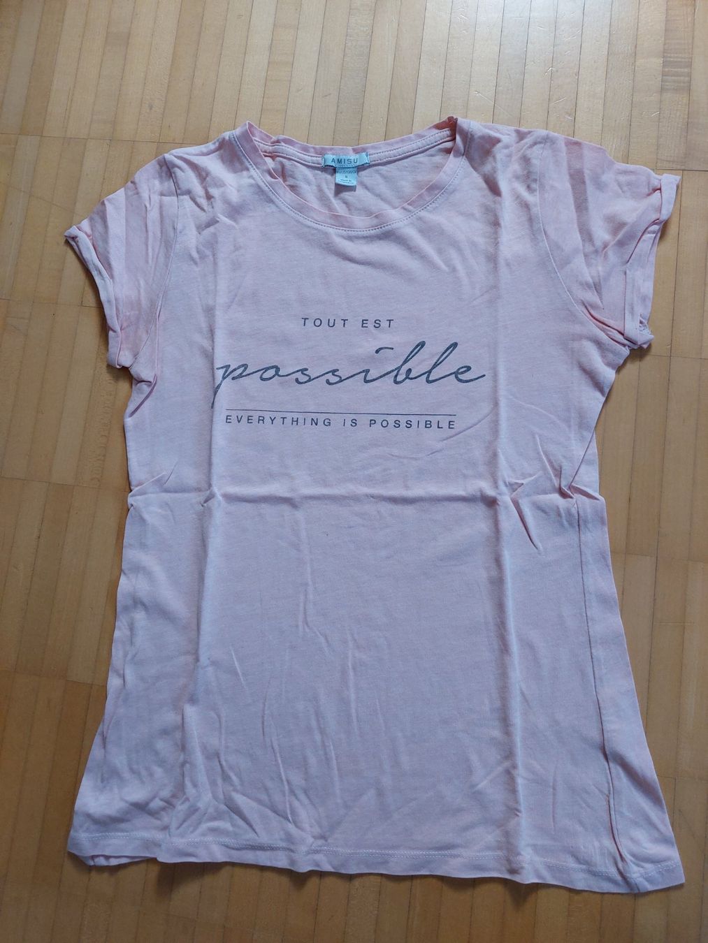T-Shirts: T-Shirt Gr. S "Tout est possible" rosa – Gebraucht aus Neftenbach von lor_7thq