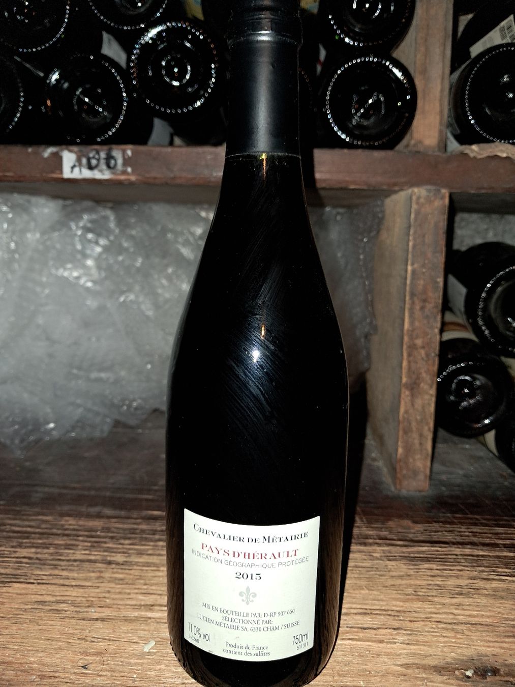 Vino: Chevalier de Métairie rouge 2015 – Nuovo e nell'imballaggio originale da Le locle venduto da juliensaran 2