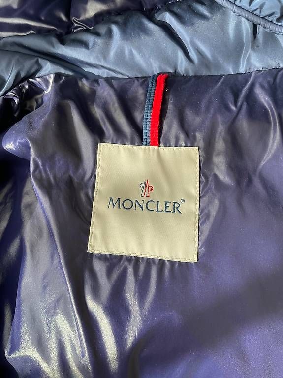 Moncler Giacche: Moncler Daunenjacke – Usato da Zürich venduto da maggie197 4